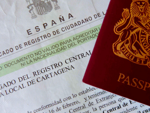 Applying for new or replacement passports as a British national living in Spain