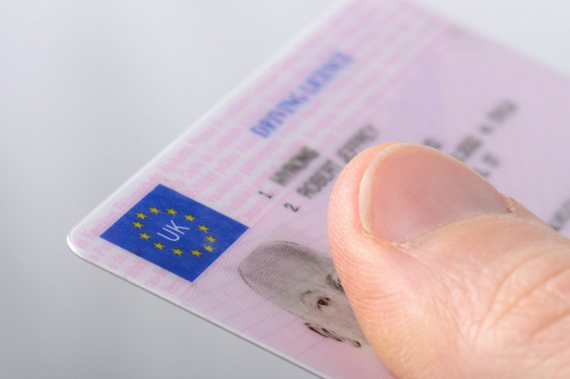 Changing UK driving licences to Spanish as Brexit looms