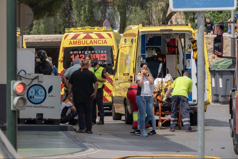 <span style='color:#780948'>ARCHIVED</span> - One dies and four injured following explosion at petrol station in Cartagena