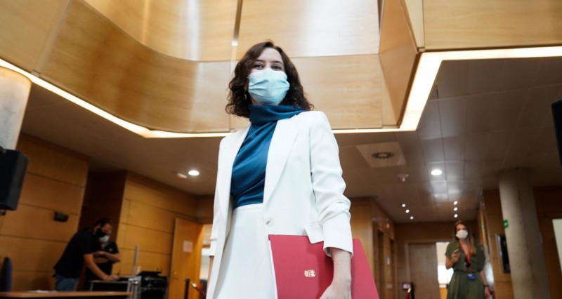 <span style='color:#780948'>ARCHIVED</span> - Madrid introduces movement restrictions affecting 850,000 people