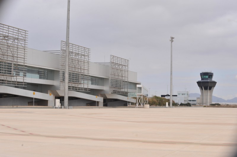 <span style='color:#780948'>ARCHIVED</span> - Continued absence of British tourists hits Corvera airport hard