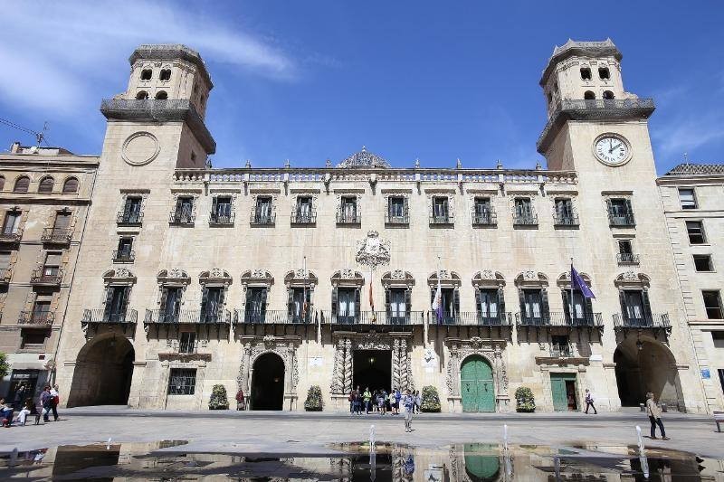 Alicante town hall: Ayuntamiento de Alicante