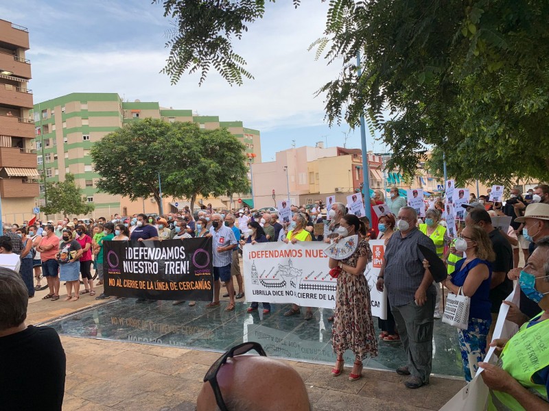 <span style='color:#780948'>ARCHIVED</span> - Protests in Aguilas over train line closure