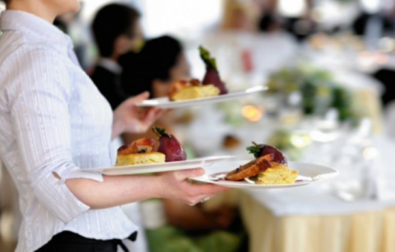 Bread, ice, water: what can Spanish restaurants charge extra for?