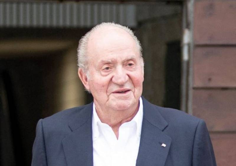 <span style='color:#780948'>ARCHIVED</span> - Disgraced former king returns to Spain from exile