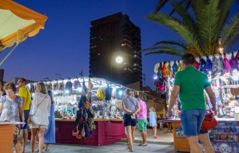 Plaza Bohemia summer market in La Manga open every evening until September 15