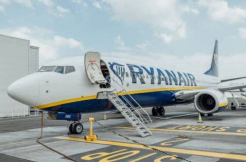 <span style='color:#780948'>ARCHIVED</span> - Ryanair cancels 28 Spanish flights on day 4 of strikes