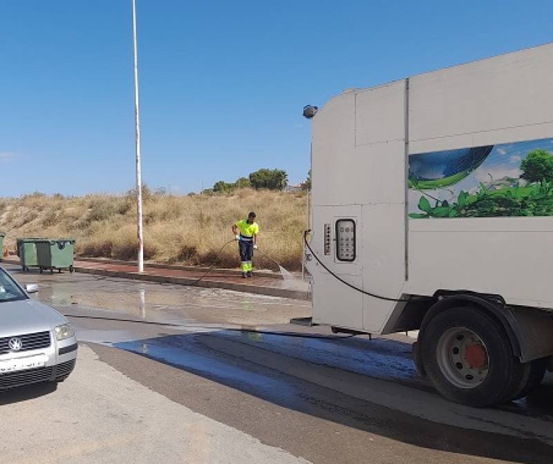 Mazarron Council carries out cleaning work in Camposol before the forecast rain