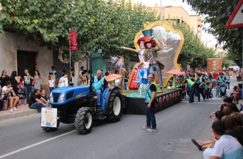 October 8 Grand float parade in the 2022 Feria de Alhama de Murcia