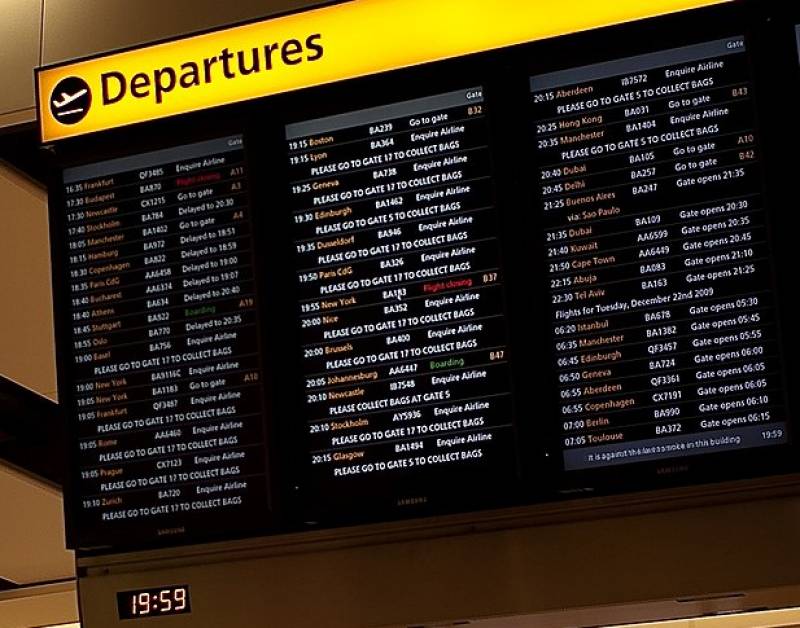 Ryanair calls on Spanish and UK governments to protect passengers from cancelled flights