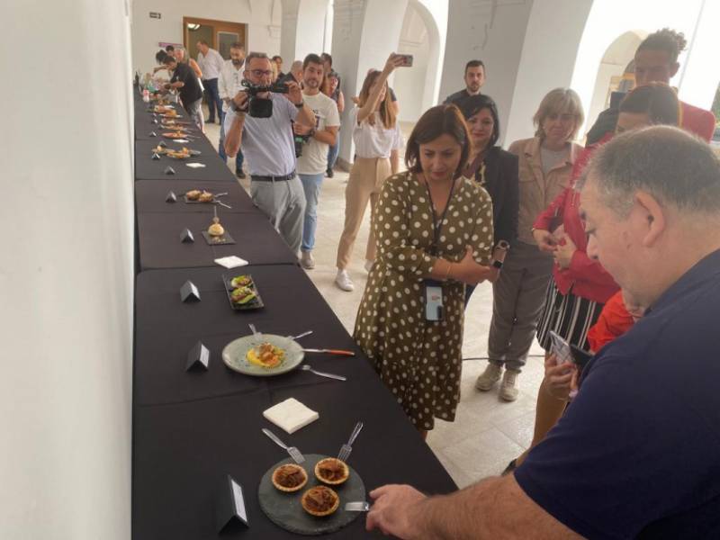<span style='color:#780948'>ARCHIVED</span> - Orihuela to serve up its 8th tapas and cocktail competition: Oct 28-Nov 1
