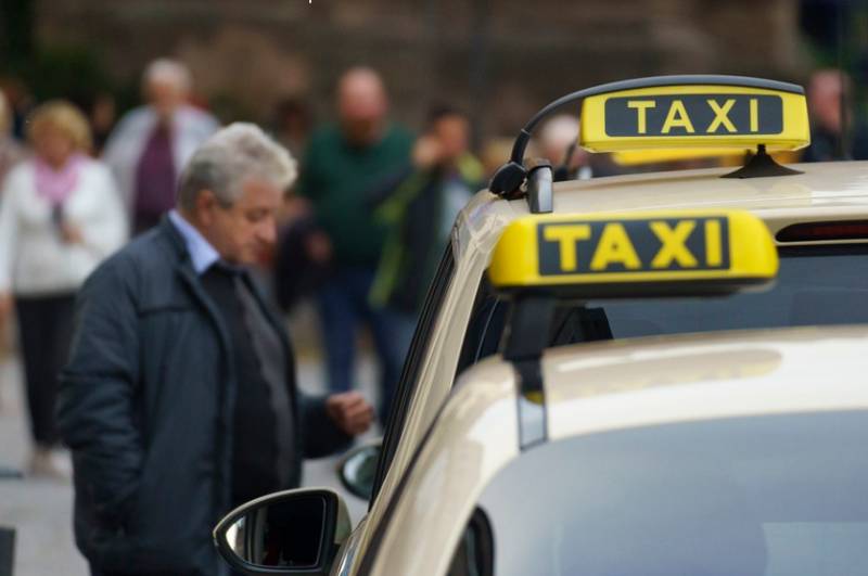 <span style='color:#780948'>ARCHIVED</span> - Seville taxi drivers increase their rates