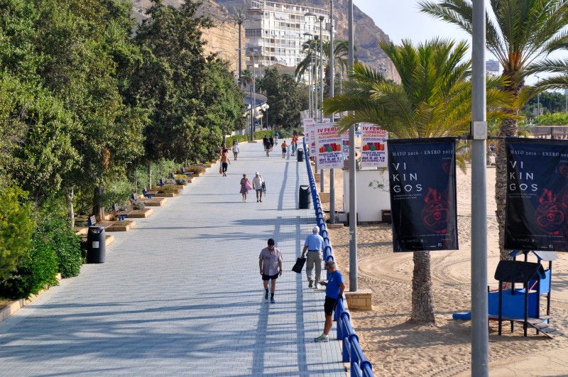 Playa del Postiguet, el Postiguet beach in Alicante City