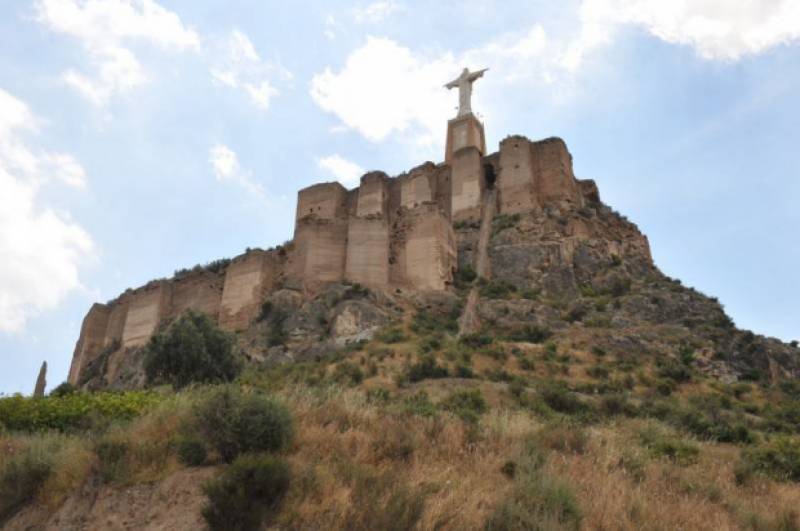 <span style='color:#780948'>ARCHIVED</span> - Extensive viewing point commissioned for the Castillejo de Monteagudo in Murcia