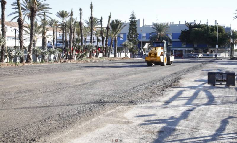 <span style='color:#780948'>ARCHIVED</span> - Renovation of Plaza Bohemia in La Manga enters the final stretch