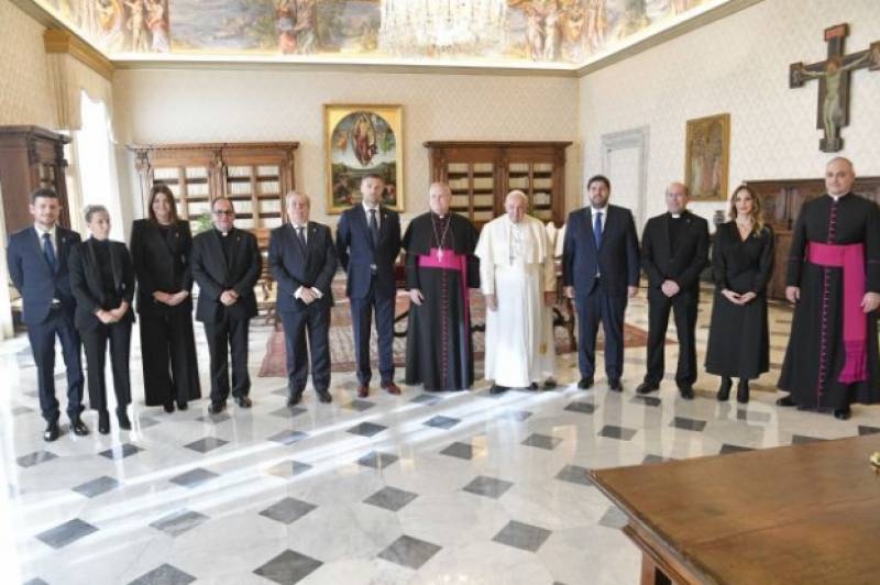 <span style='color:#780948'>ARCHIVED</span> - Caravaca de la Cruz delegates meet with the Pope to discuss Jubilee Year 2024