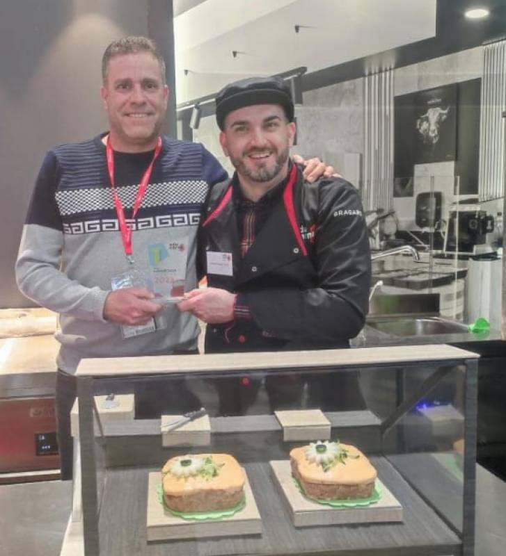 <span style='color:#780948'>ARCHIVED</span> - Murcia hamburger takes the title as Best Artisan Burger in Spain