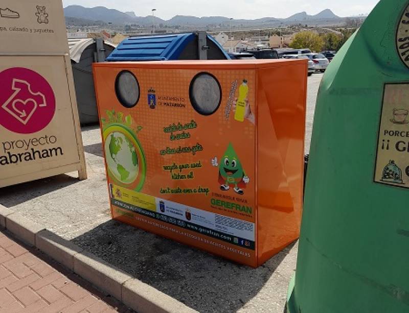 <span style='color:#780948'>ARCHIVED</span> - Camposol cooking oil recycling points included in environmental awareness day