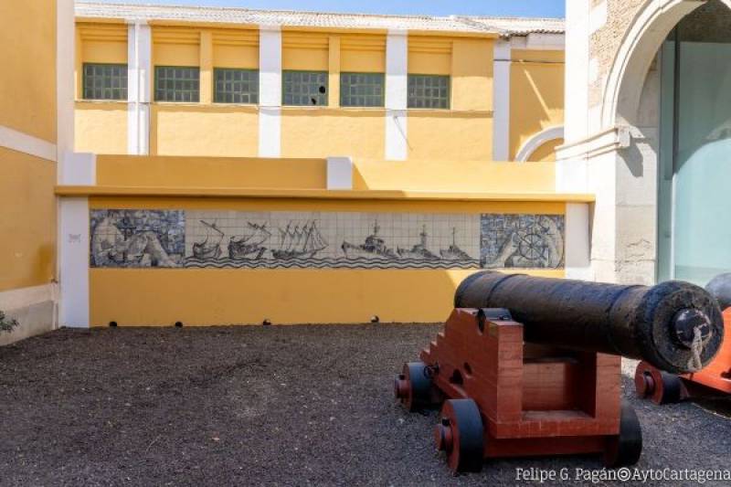 <span style='color:#780948'>ARCHIVED</span> - Isaac Peral submarine mosaic unveiled at the Cartagena Naval Museum