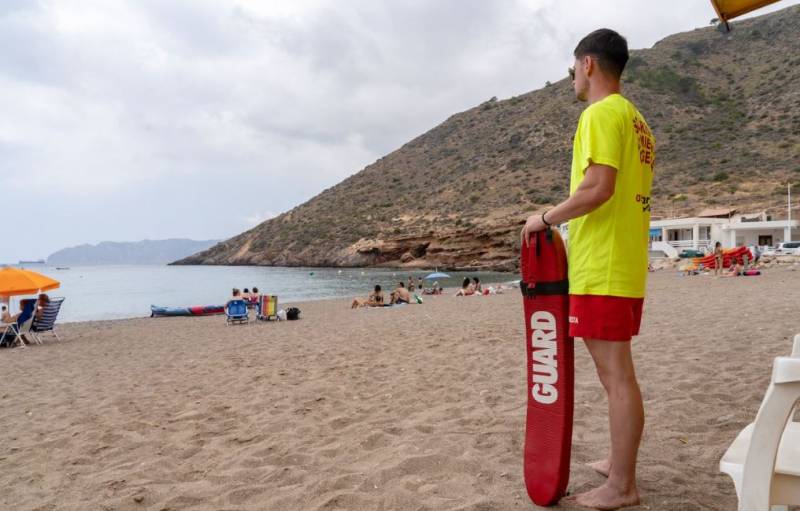7 Cartagena beaches to have summer lifeguards on duty from June 1