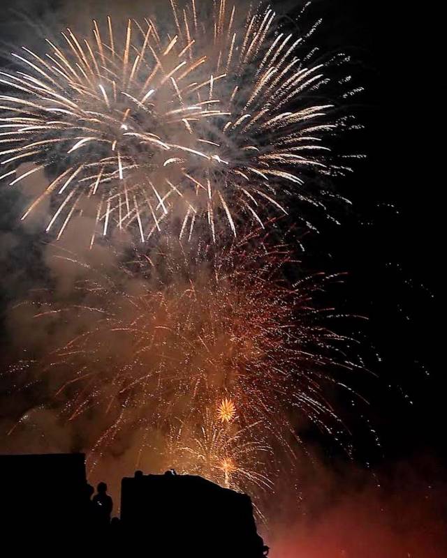 June 25-29 Enjoy San Juan fireworks from Santa Barbara Castle, Alicante, booking required
