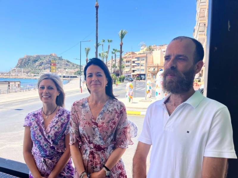 Aguilas roundabout gets a jazzy makeover from local artist