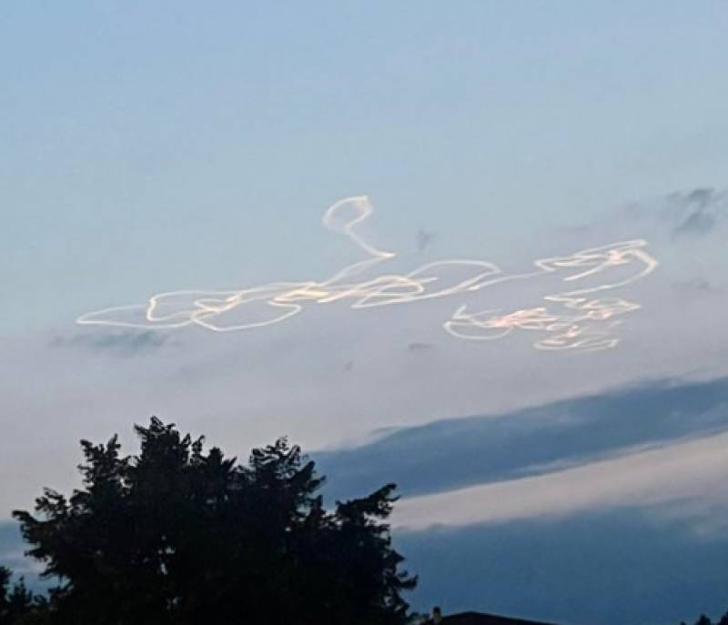 Suspected UFO streaks spooky lights across Spain and France