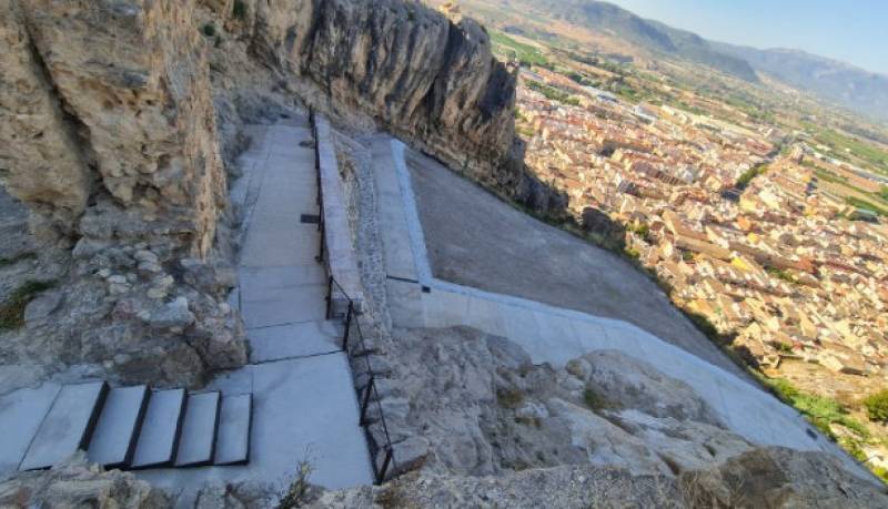 July 21 Guided walk to the castle of Mula