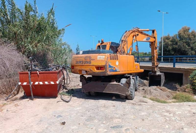 Aguilas clears floodwater channels as weather forecasters warn of possible heavy storms