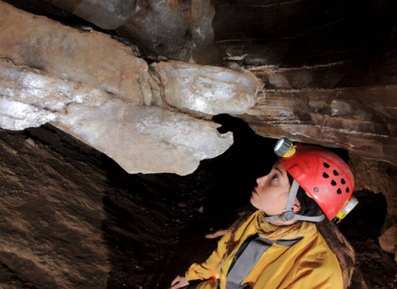 Discover the hidden natural treasures of the Almeria Caves