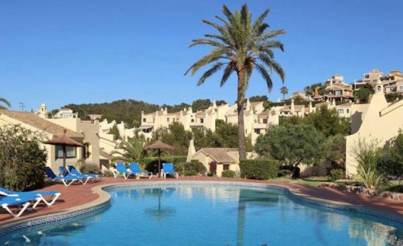 Murcia life at your fingertips with Rent La Manga Club