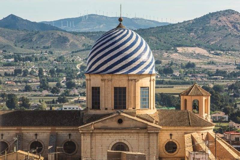 June 8 Blue and White: Free visit to the iconic Basilica in Yecla