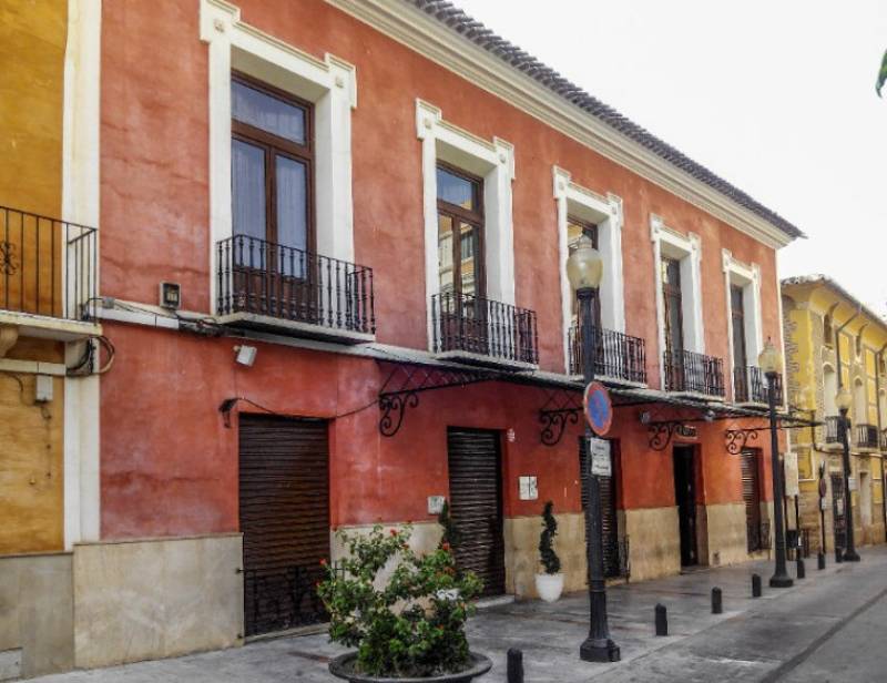 June 15 Free guided tour of 19th-century Mula 