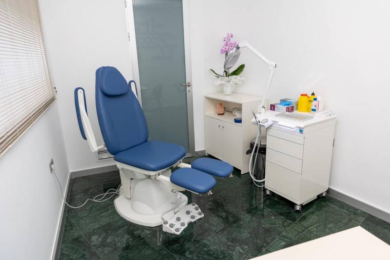 Expert foot care at Clínica Impulso in Mazarrón