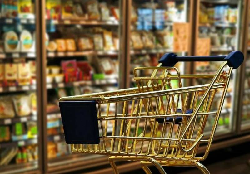 Which supermarkets open in the Region of Murcia on March 19