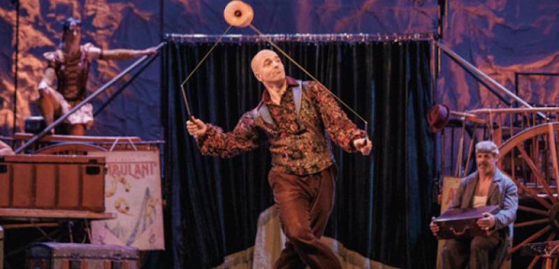 August 10 Ambulant: circus acts, music and touching drama at the San Javier summer performing arts festival