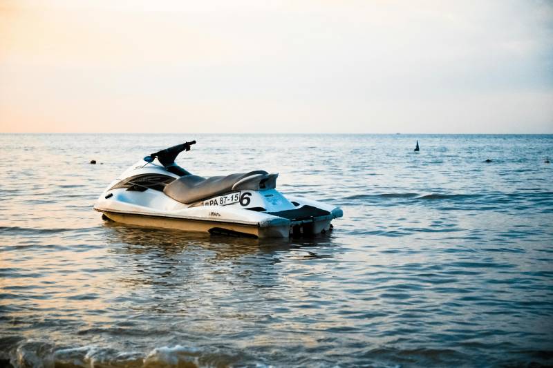 Jet ski chaos sparks panic on Costa del Sol beach