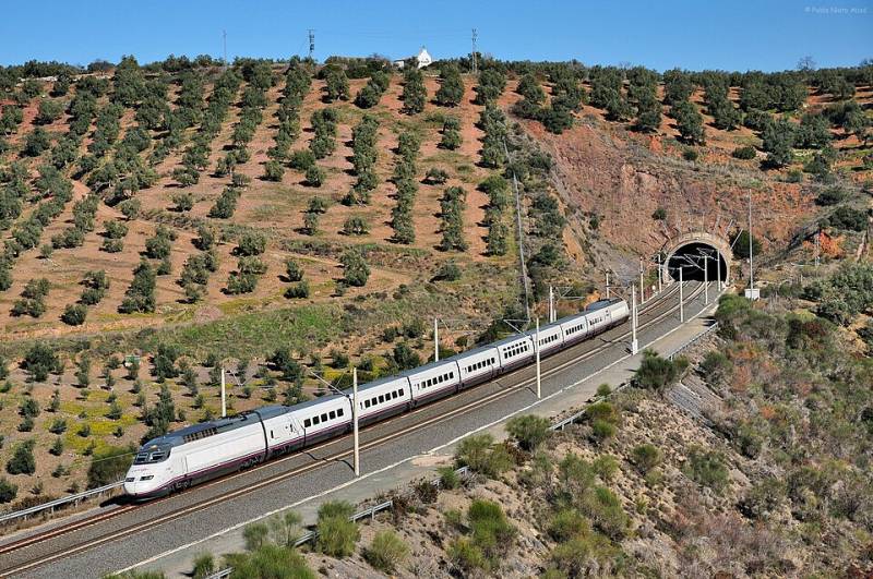 Families of Adamuz rail crash victims begin receiving compensation payments