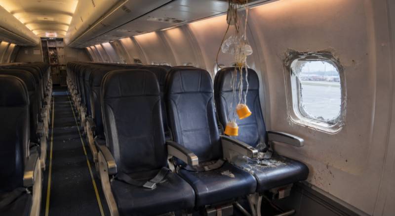 Passenger almost sucked from Ryanair jet after window shatters. Could it happen on a Spain flight?