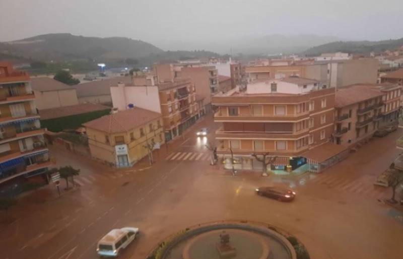 Dreaded mud rain to hit three regions of southern Spain this Friday