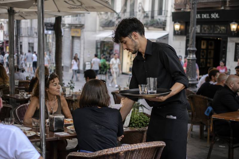 Spain's minimum wage increase trails most of Europe in 2026