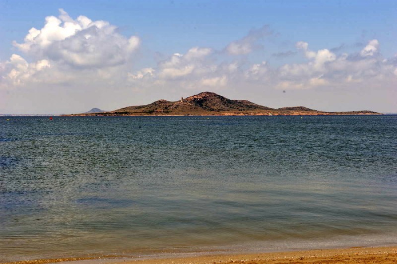 Playa El Galán beach in La Manga del Mar Menor